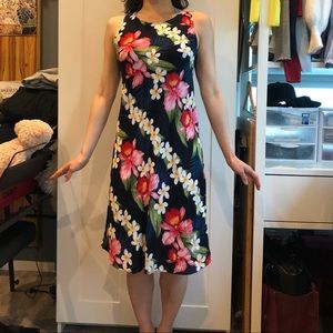 Floral Navy Blue Hawaii Dress - M size. Like new